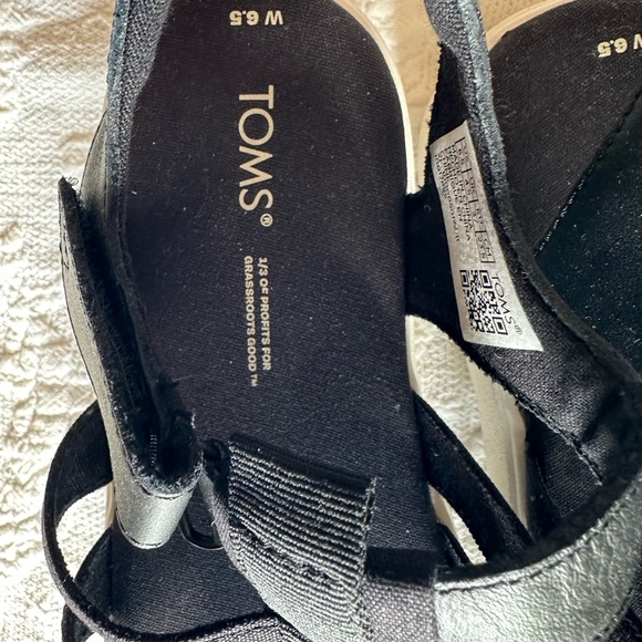 Tom’s platform canvas sandals 6.5 - Picture 5 of 6